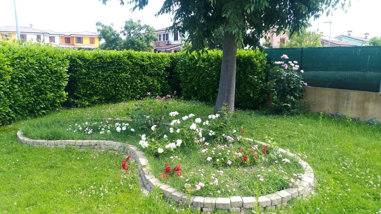 Ca' Le Rose Bed & Breakfast Bagnolo San Vito Italy